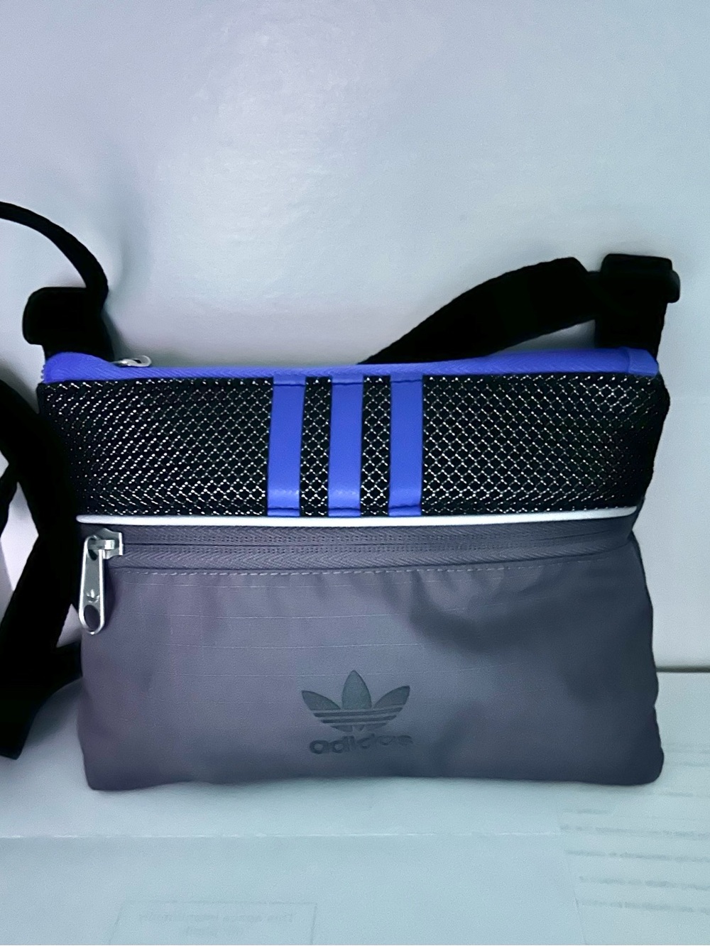 Adidas original Sasoche Bag